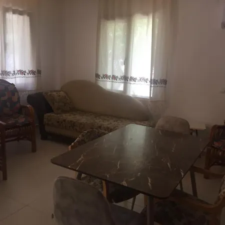 Villa Suzan أورلا